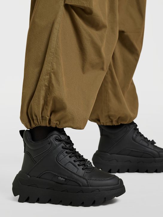 buffalo robustní trainer Černá deichmann