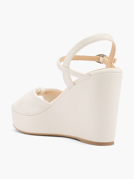 molo podpatky sandály beige deichmann