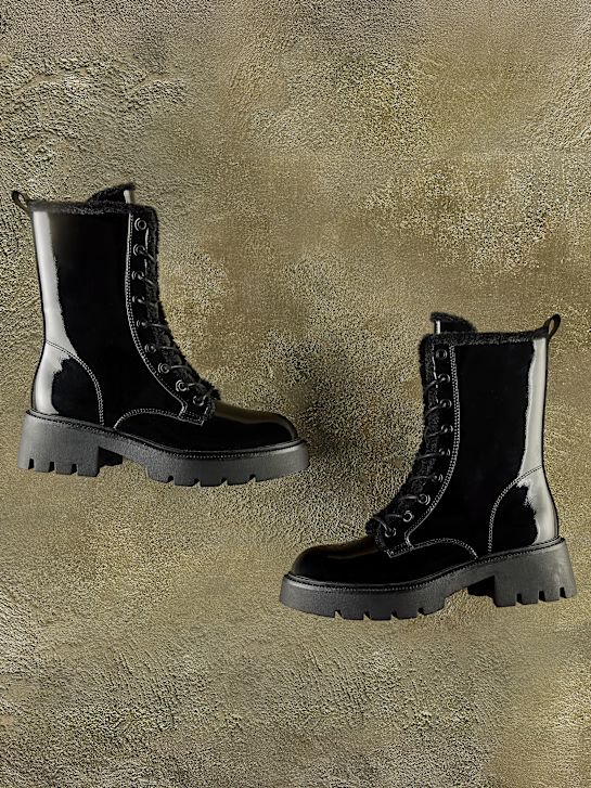 molo krajka-up boot Černá deichmann